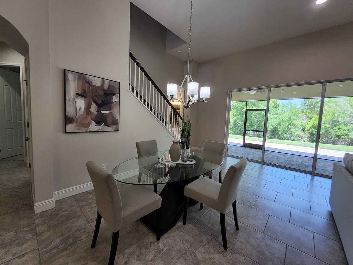 Land O Lakes Estate Interior View 3